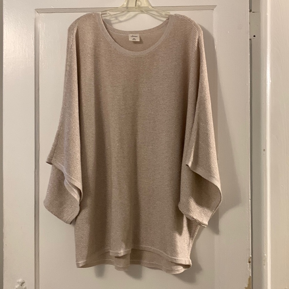Soma kimono sleeved tan/gold metallic sweater